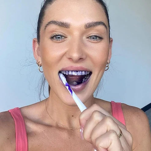 Obsessive White® — Tu sonrisa más blanca sin dañar el esmalte